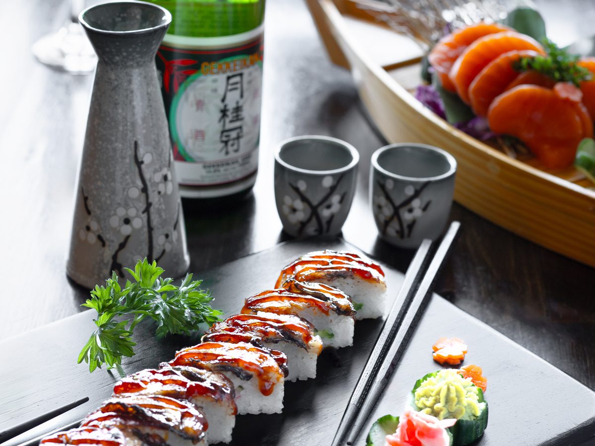 Dragon roll served with sake
